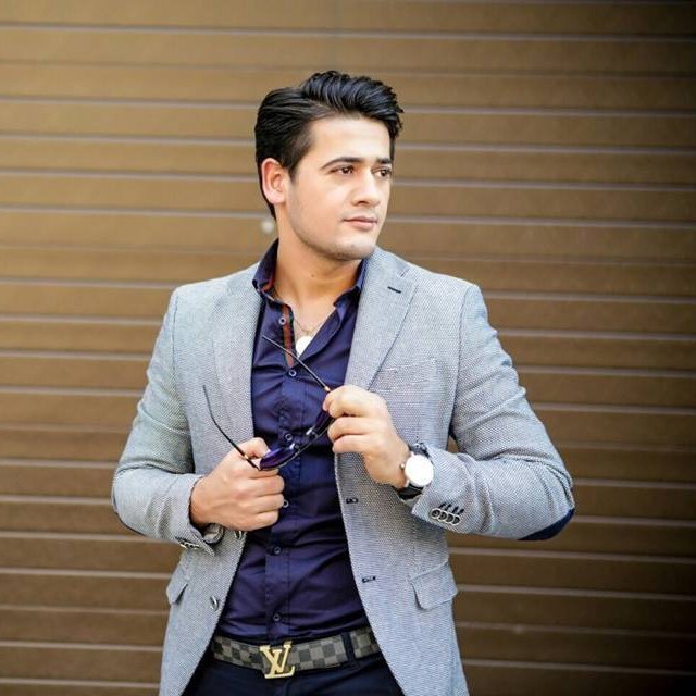 Фаридуни Хуршед - Пешвои миллат